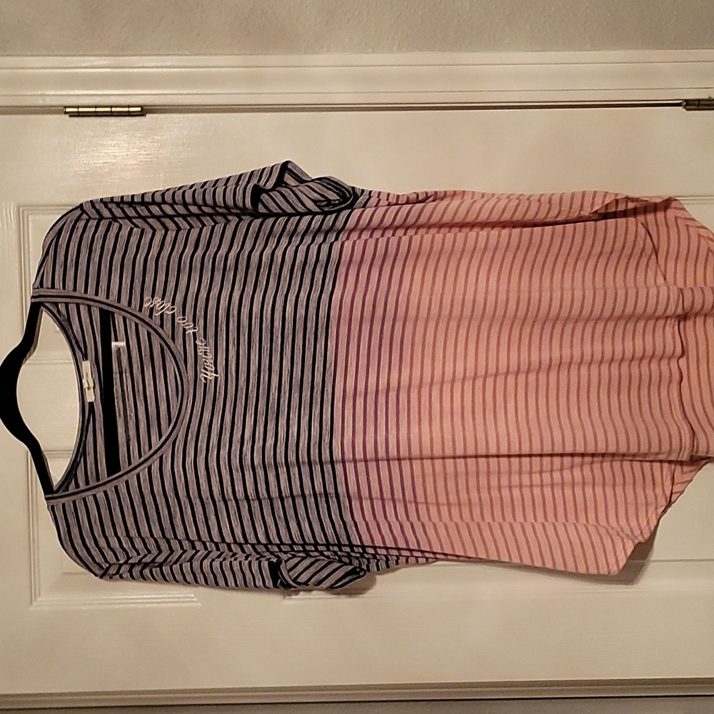 Graphic tshirt